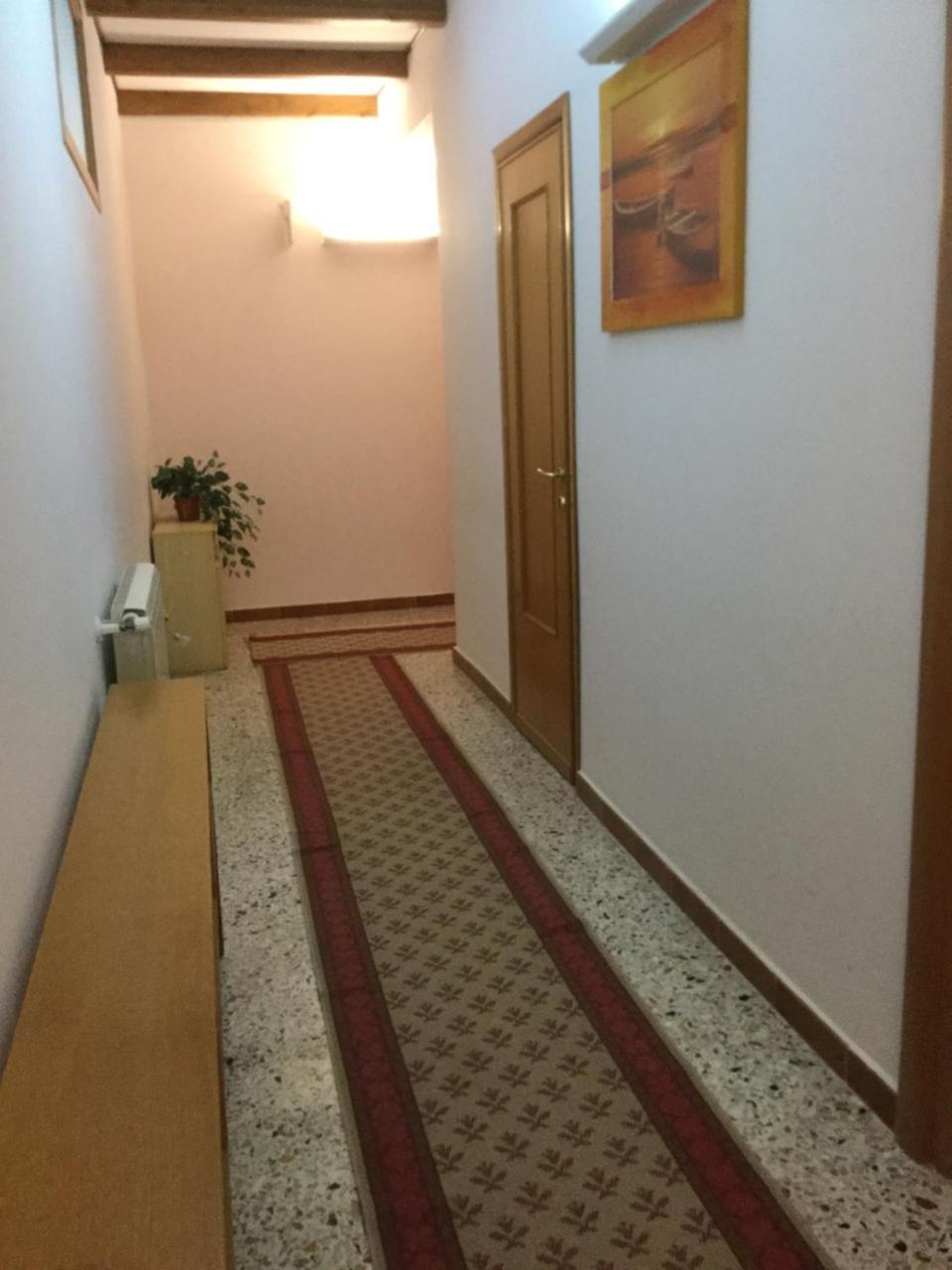 Albergo Belvedere Santa Cristina Gela  外观 照片